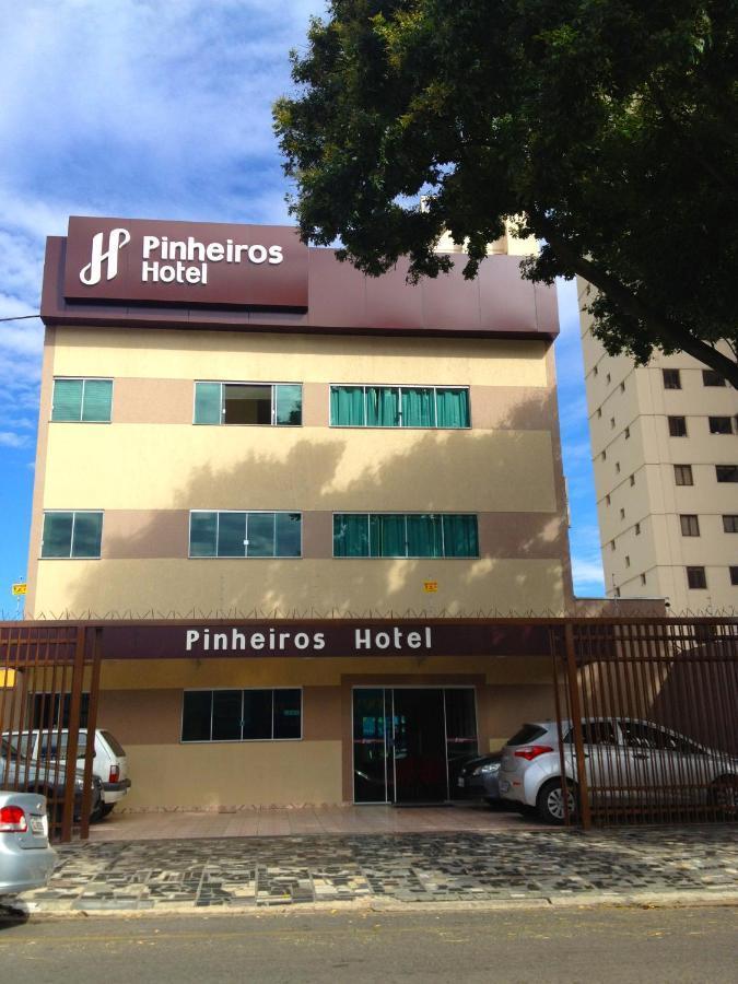 Pinheiros Hotel กัวยาเนีย ภายนอก รูปภาพ